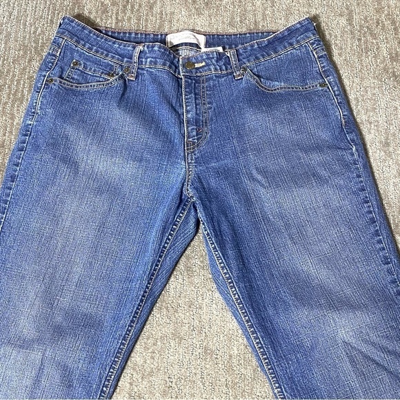 Levi's Signature Jeans Women's 12M Blue Bootcut Low Rise Stretch Western Denim - Picture 3 of 15